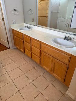 Bathroom vanity