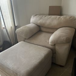 Loveseat 