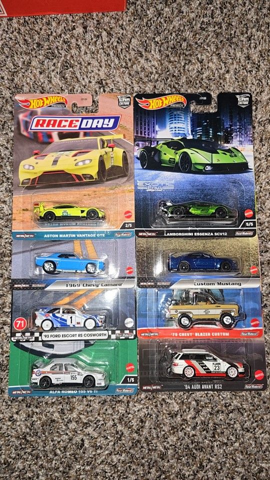 Hotwheels, Hotwheels Premium, Hotwheels Team Transport, Hotwheels 4 Pack, Hotwheels 5 Pack