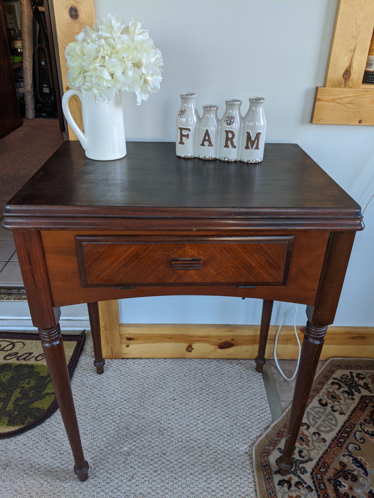 Vintage Sewing Machine Cabinet/ Table