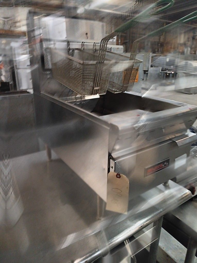 Restaurant Fryer Available For Sale