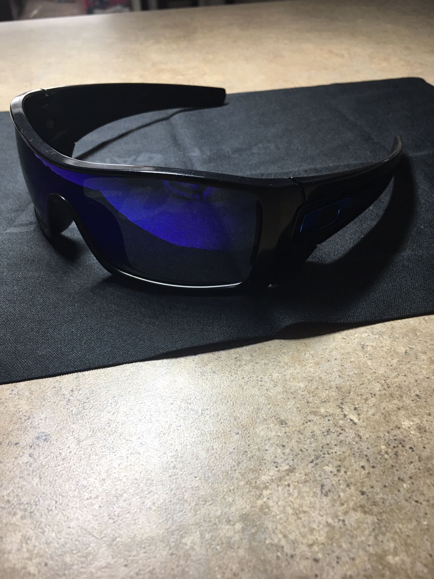 Oakley Batwolf Sunglasses - Very good condition