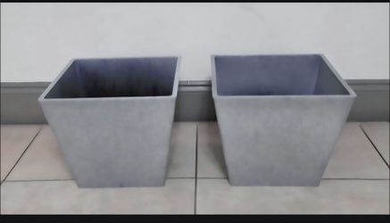 *** NEW LOW PRICE *** PAIR of 12" Square Heather Gray Resin Planters (2 for $40) @ Lasting Creations