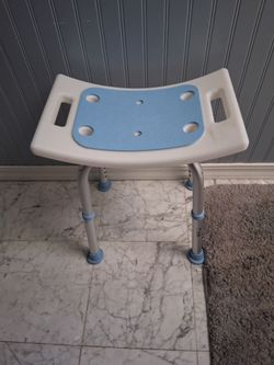 Shower seat / chair