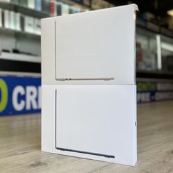 MacBook Air M2 Chip (Newest Model)