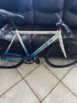 Engine 11 Vortex White Blue