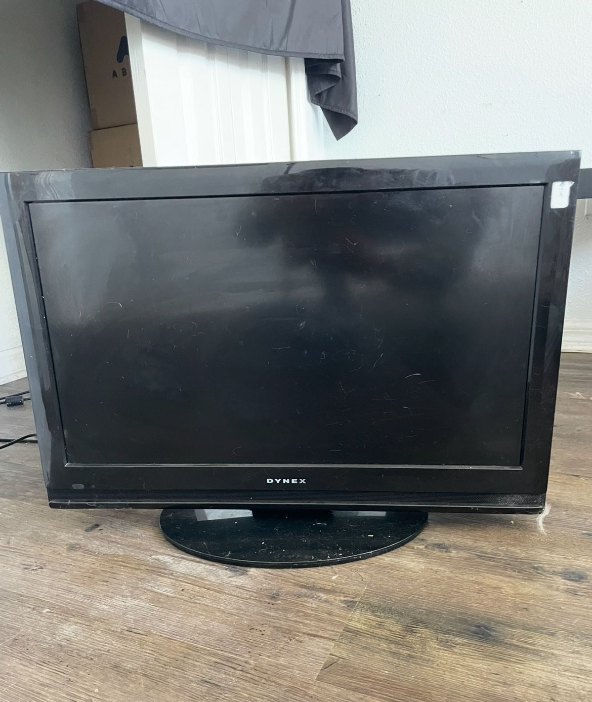 Dynex 32” TV