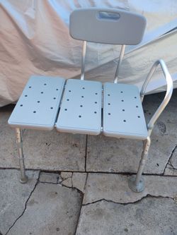 Shower chair in good condition, only use a few times.