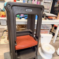 Toddler Tower. Kids Kitchen Tower. Stepping Stool. 