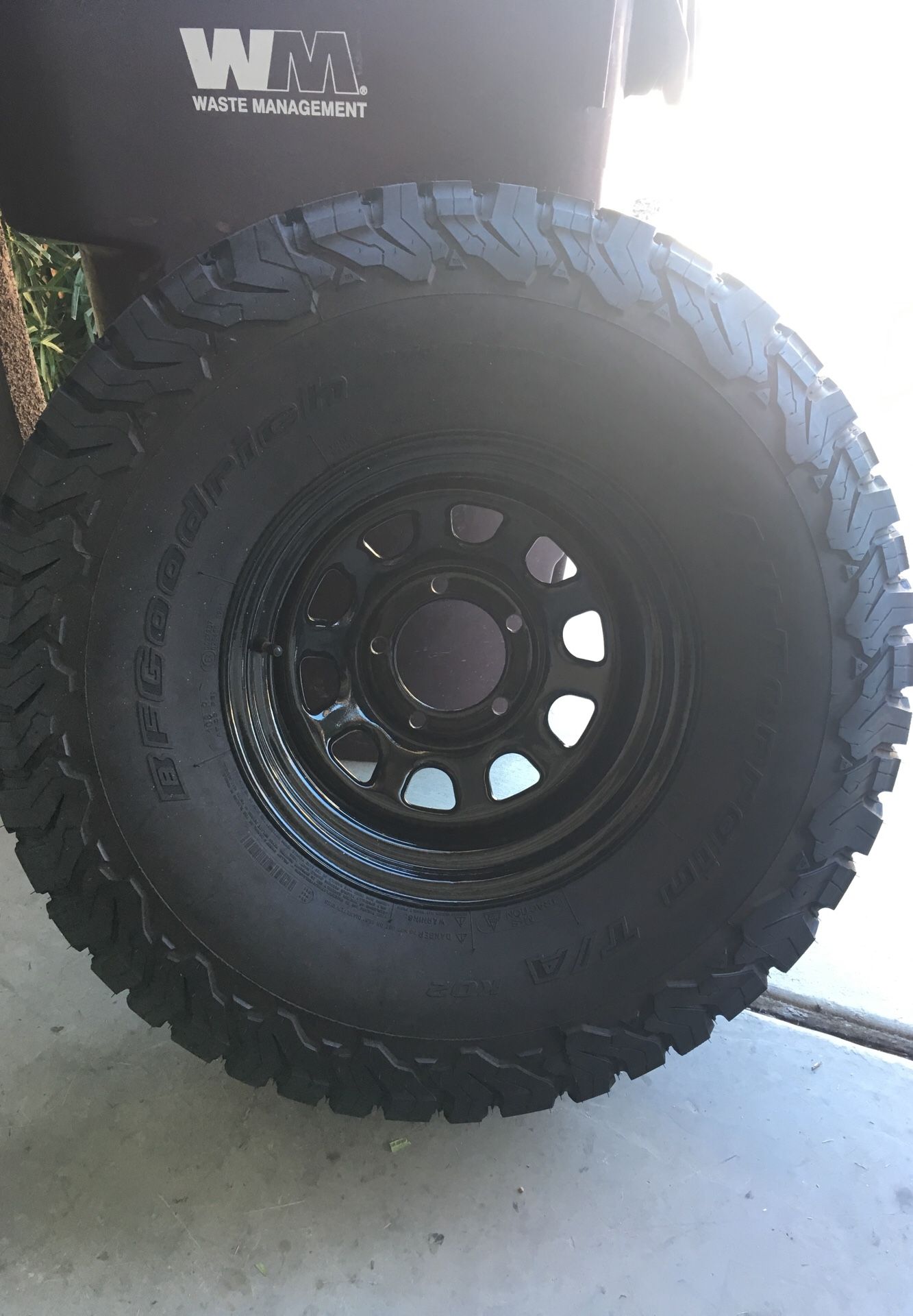 Bf Goodrich all terrain KO2 33x12.5x15