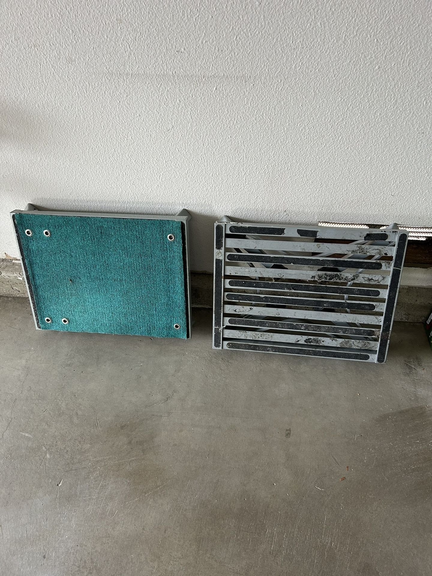 Capping folding steps