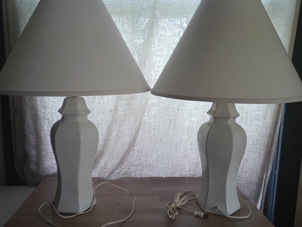 Set Of Really Pretty Lamps