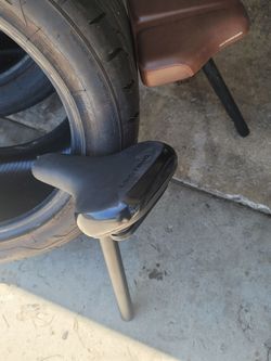 Lectric seat