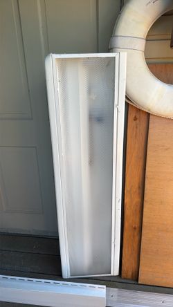 FREE SHOP LIGHTS