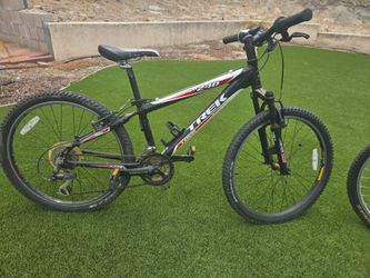 Boys 24"  Trek Mountain Bike