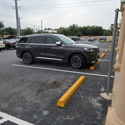 Lincoln Aviator Black Label 