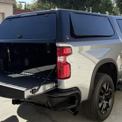 Leer 100XQ Premium Camper Shell For GM/Silverado 1500