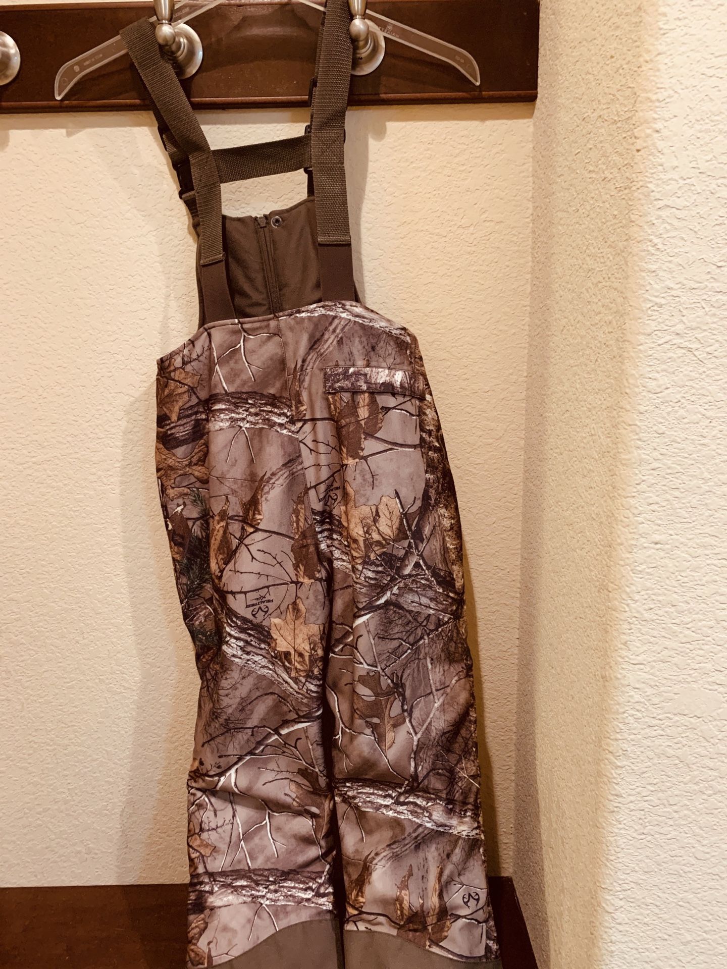 Game winner hunting overalls M Youth 8-10 ( insulated and water repellan Wet) and lightweight