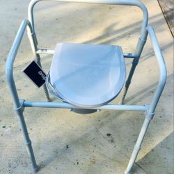 Drive Folding Commode
