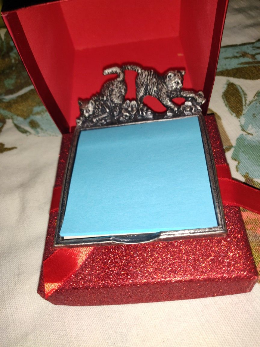 Antique Pewter Post It Kitten Holder