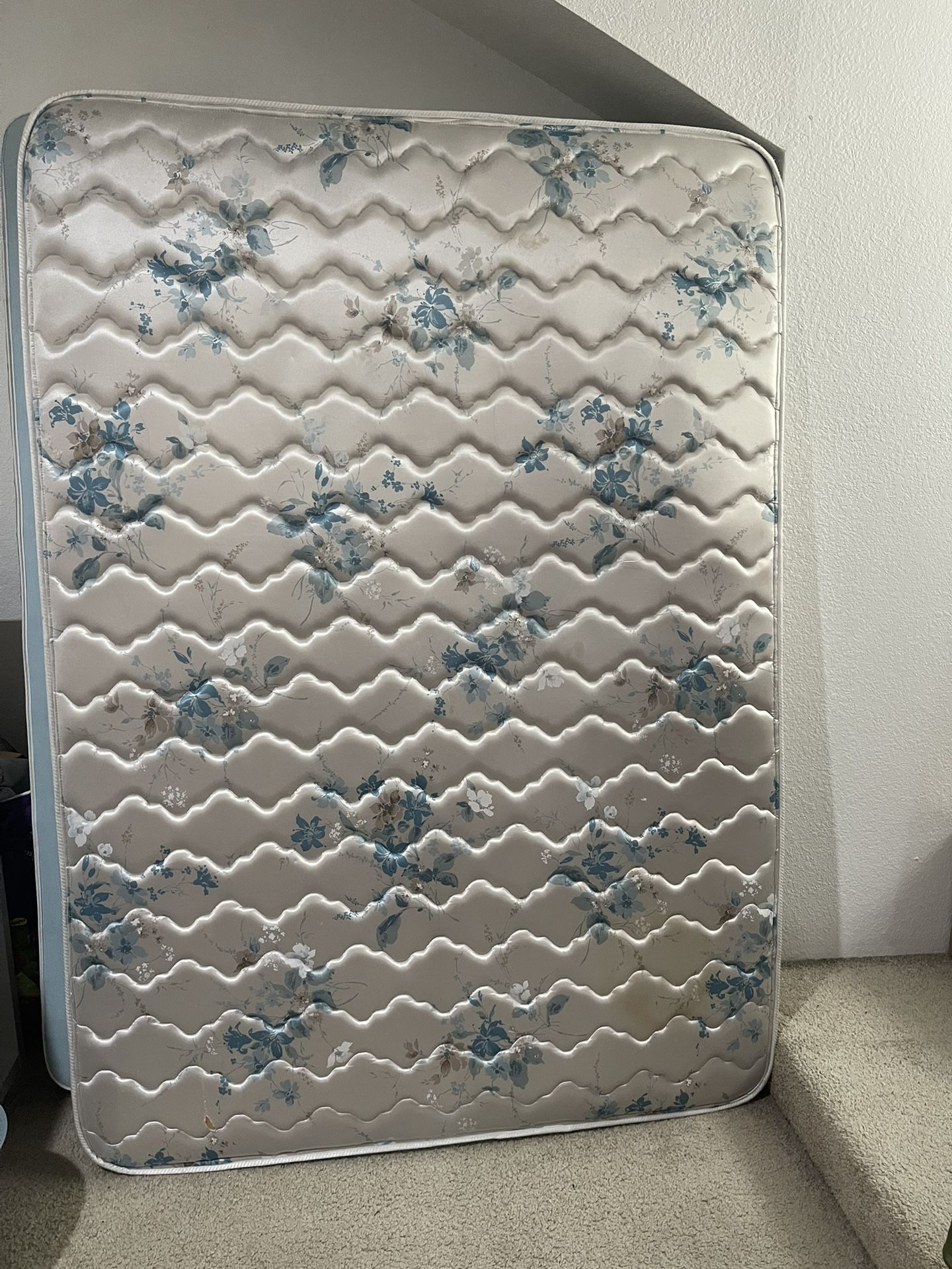 Full Sized Mattress And Box Spring 