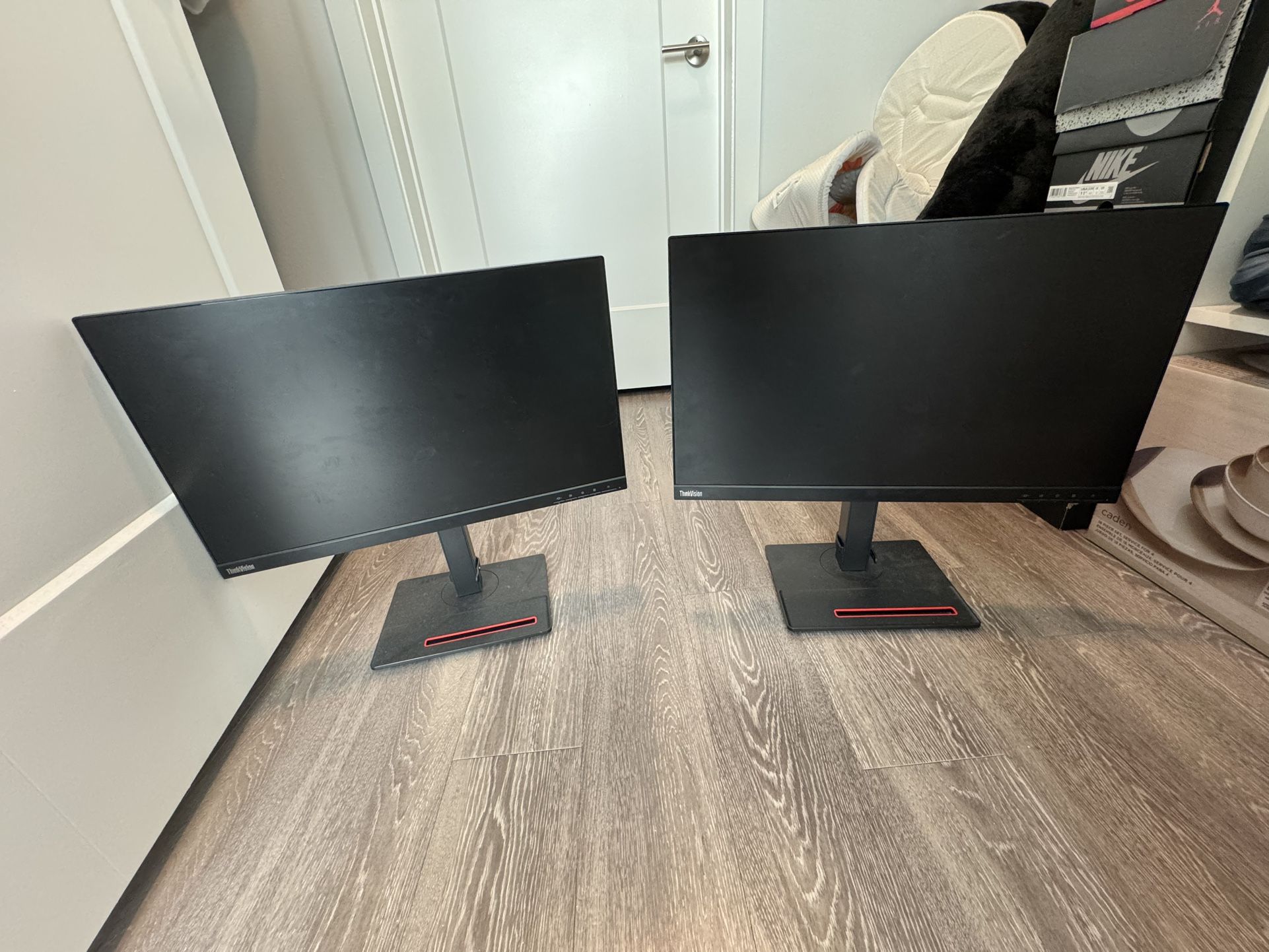 Lenovo Thinksmart Monitors