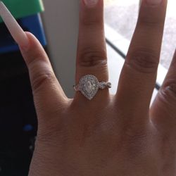 Zales Diamond Engagement Ring With Papers