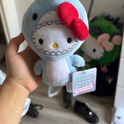 hello kitty shark 