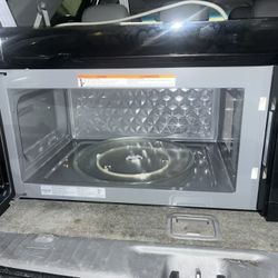 Vissani Microwave (used 3 times)
