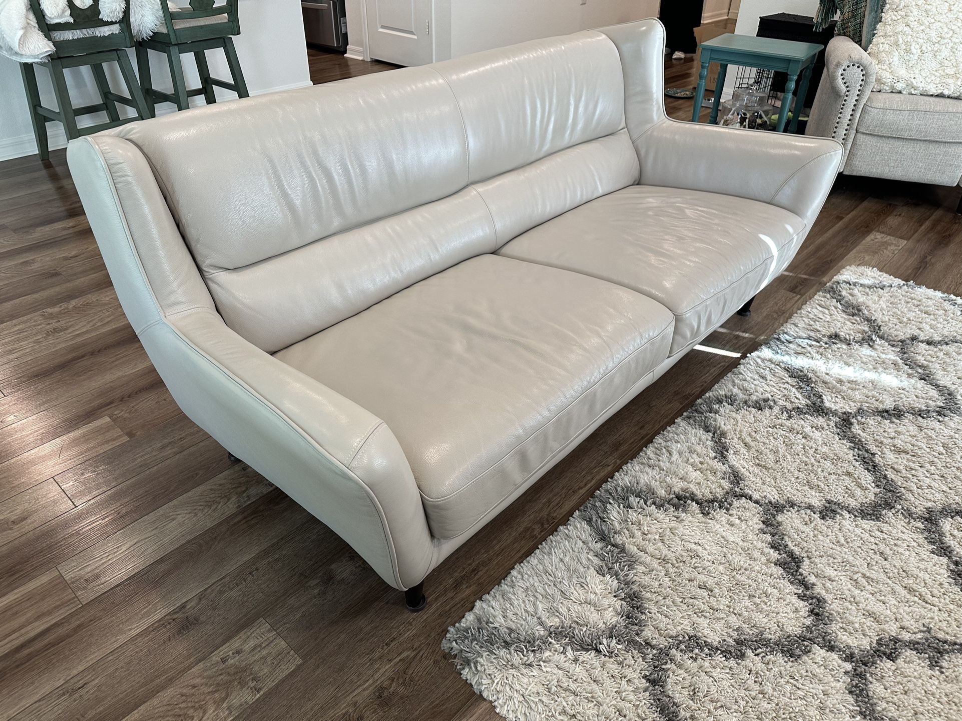 High Quality Genuine Soft Leather couch Modern Contemporary Like New