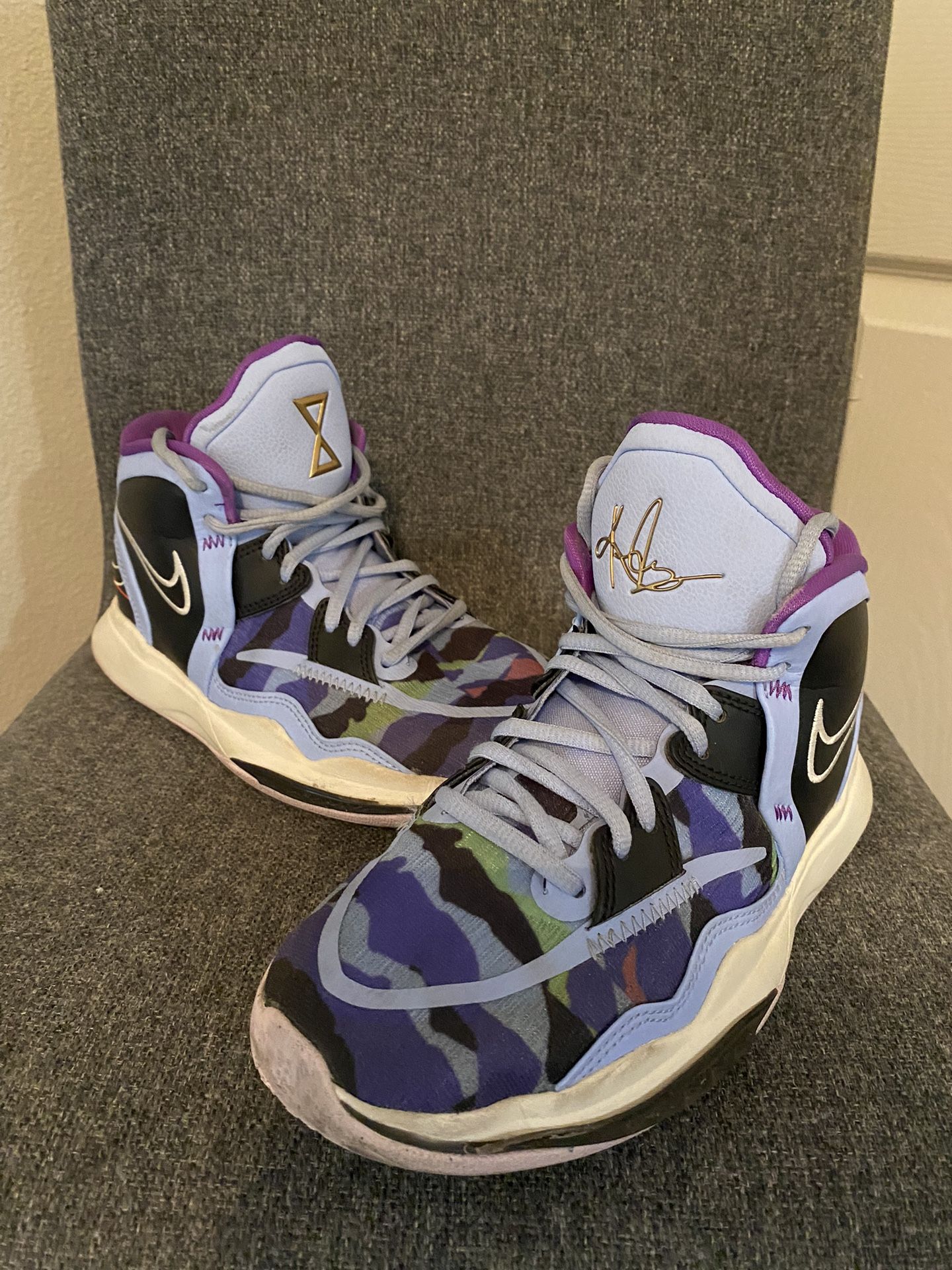 Nike Kyrie Infinity Basketball Shoes Size 4.5Y Boys shoes