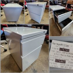 QTY. 100 HERMAN MILLER MOBILE PEDESTALS 