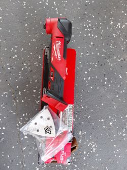 Milwaukee Oscillating Multi-too