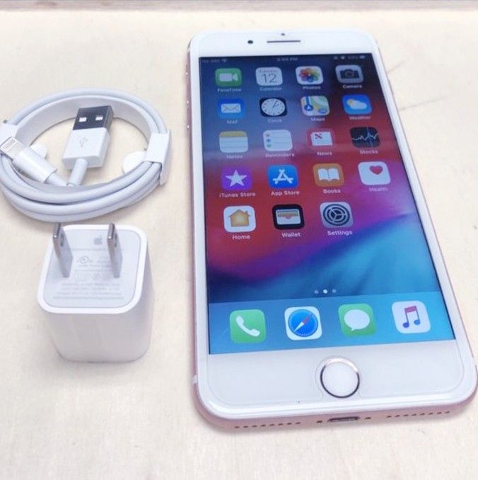 iPhone 7+ | Factory Unlocked | Works For Any SIM Company Carrier | Works For Locally & INTERNATIONALLY | Like Almost New...