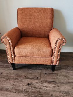 Upholstered Accent Chair