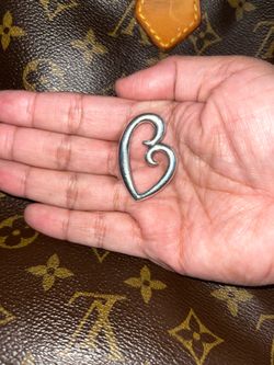 James avery  large pendant