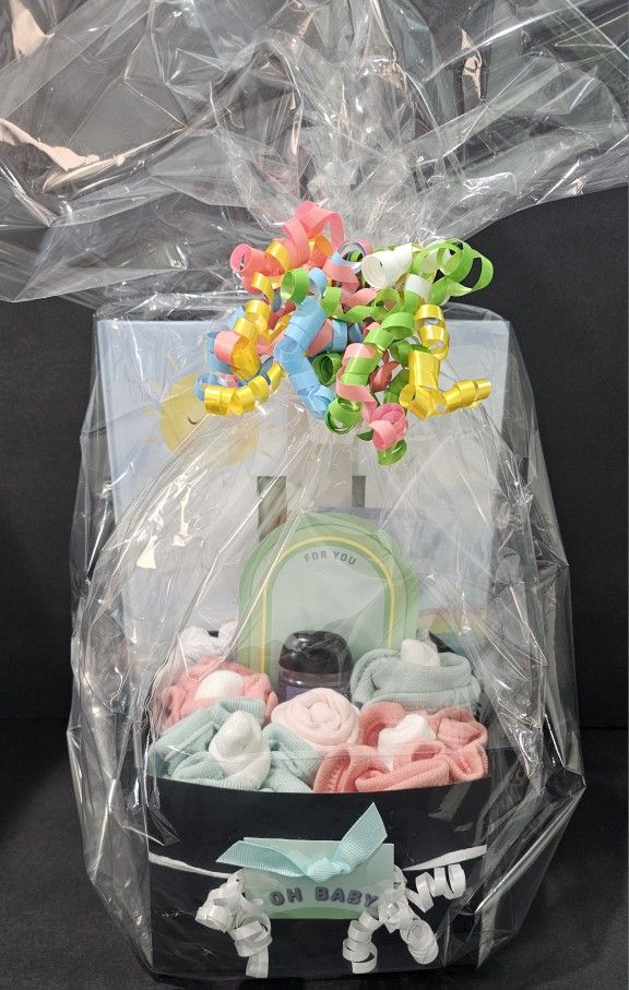 New Mommy & Me Baby shower gift set bouquet of onesie, socks, wash cloths & Bath And Body Works Vanilla Lavender Sleep Aromatherapy gift for mom