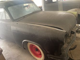 1953 Ford Crestline