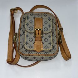 Louis Vuitton Juliet, With Dust Bag, In Used Condition, Entrupy Verified 