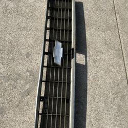 Chevy/GMC C10 grille For 73 And 74 Years