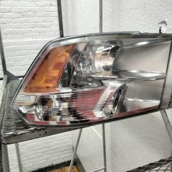 2010/2016 Passenger Side Headlight Dodge Ram 1500