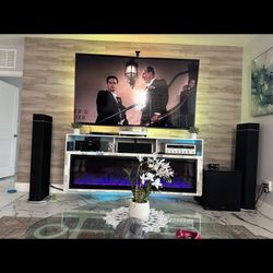 Definitive Technology Speaker Set