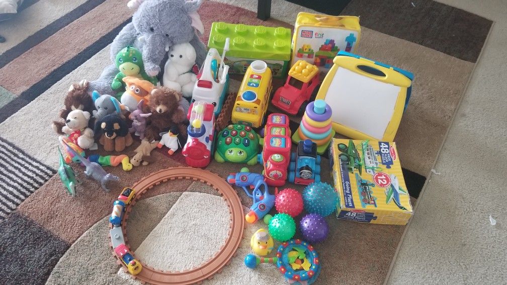 Lots of Toddler educational toys & stuffed animals clean in good condition works great