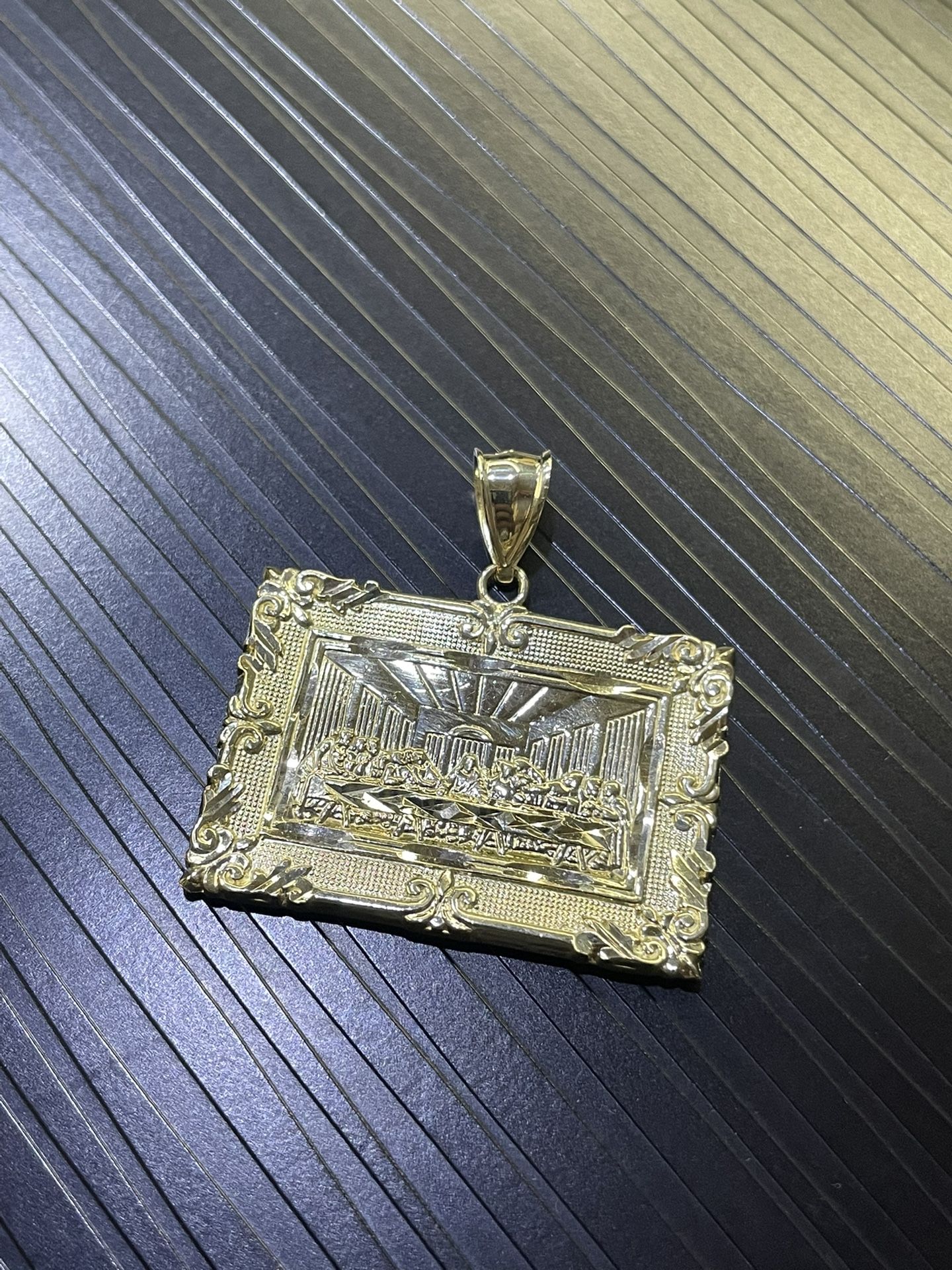 10K Last Supper Pendant ππ½