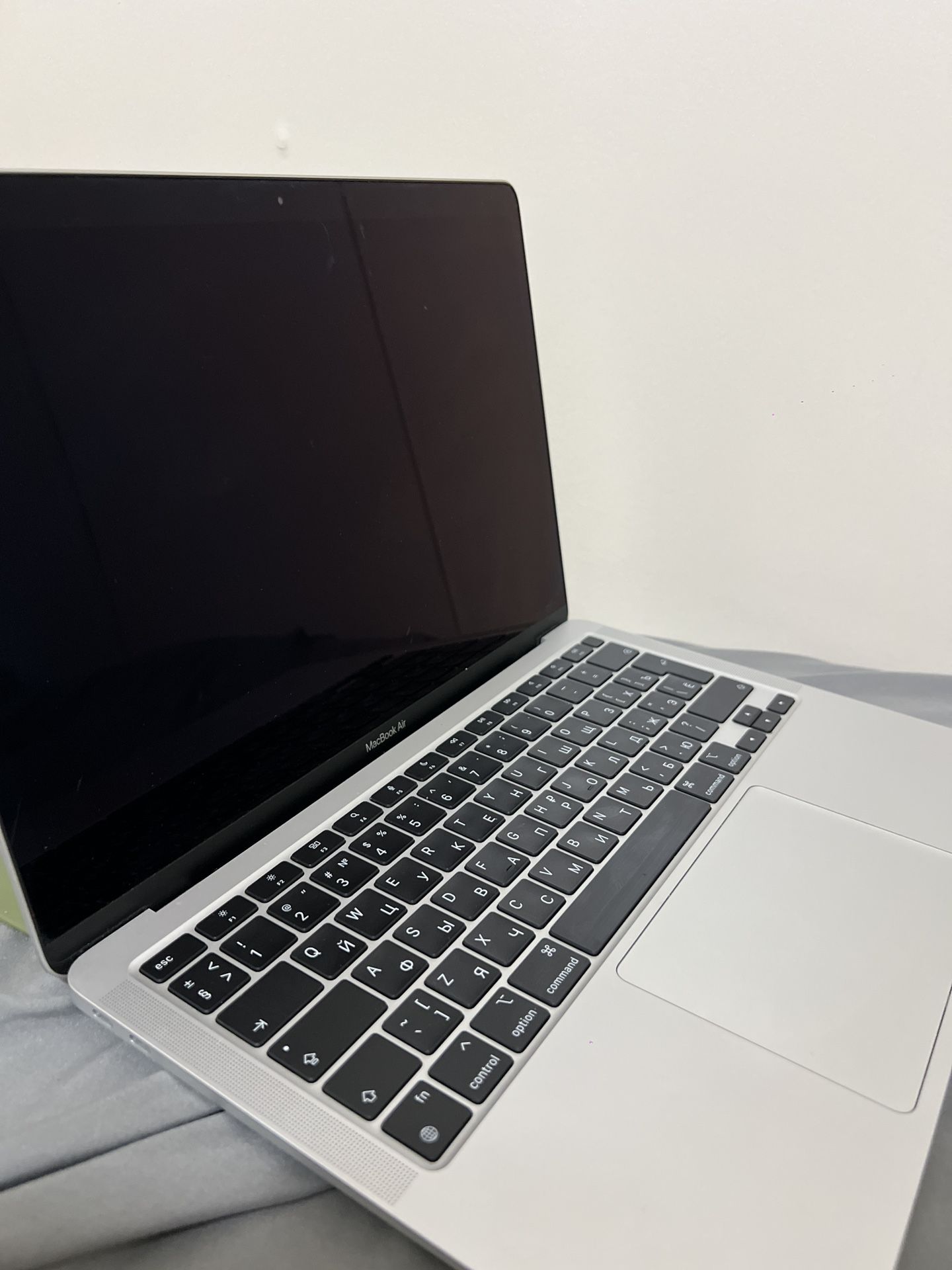 Apple MacBook Air 13in(256GB SSD, M1, 8GB) Laptop - Space Grey
