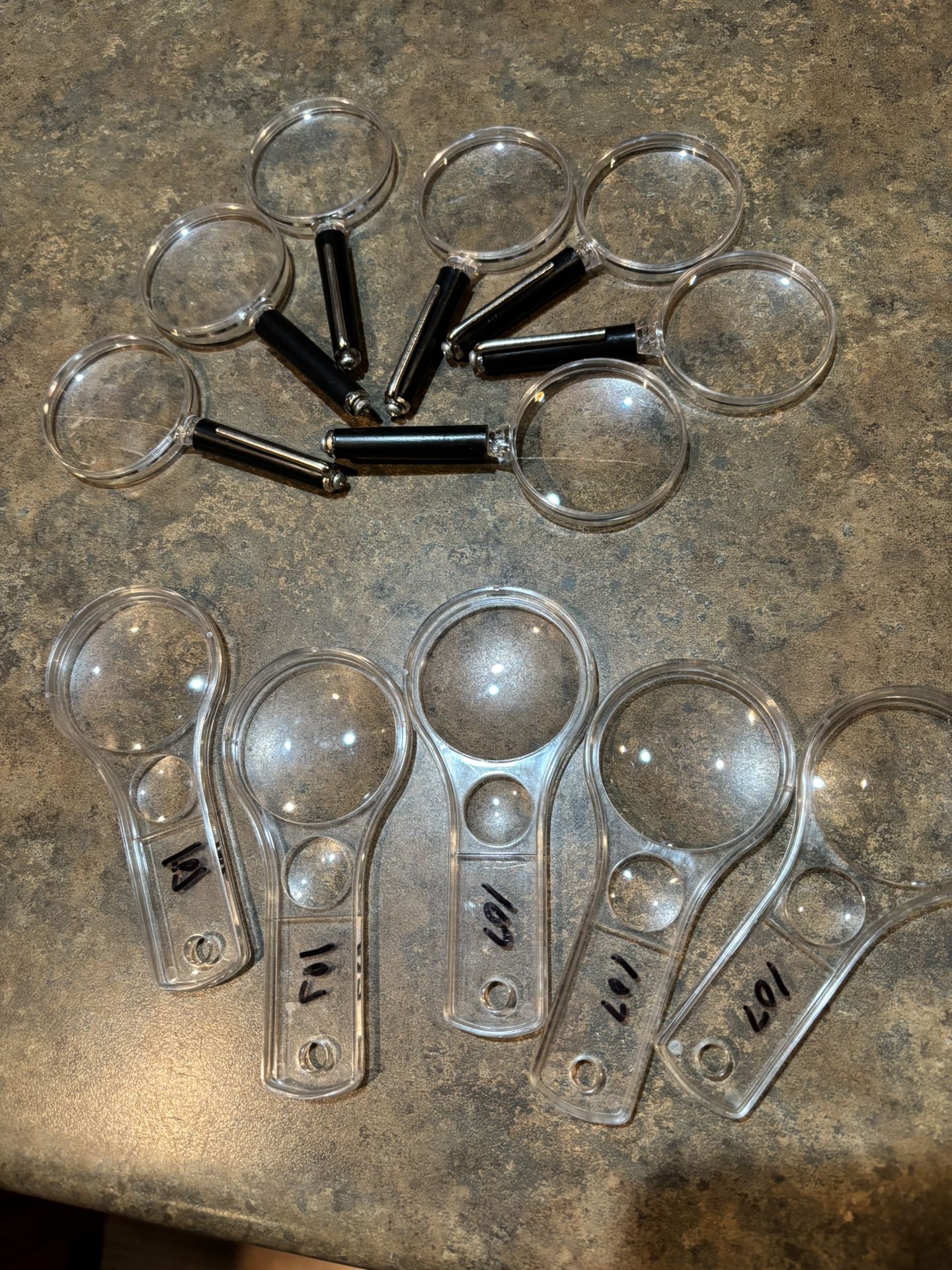 12 Handheld Magnifier Plastic Magnifying Glass for Reading Jewelry Home Office Desk Accessories