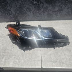 Toyota Camry 2018 2019 2020 Right Headlight