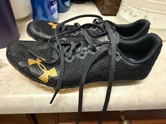Under Armor Track Shoes Boys 4.5