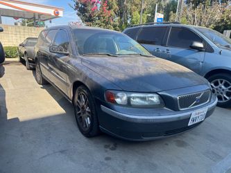 2004 Volvo V70 Wagon