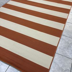 7x10 Outdoor area rug